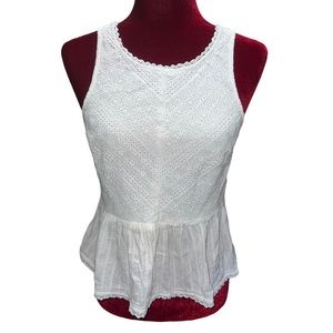 American Eagle Medium White Boho Eyelet Empire Waist Sleeveless Tank T3